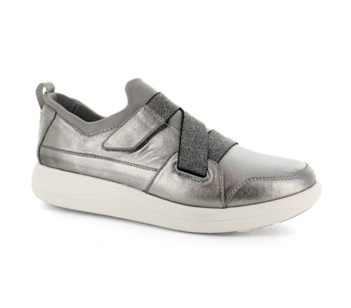 Strive Women's Georgia Leather Active Sneakers Silver Size US 10