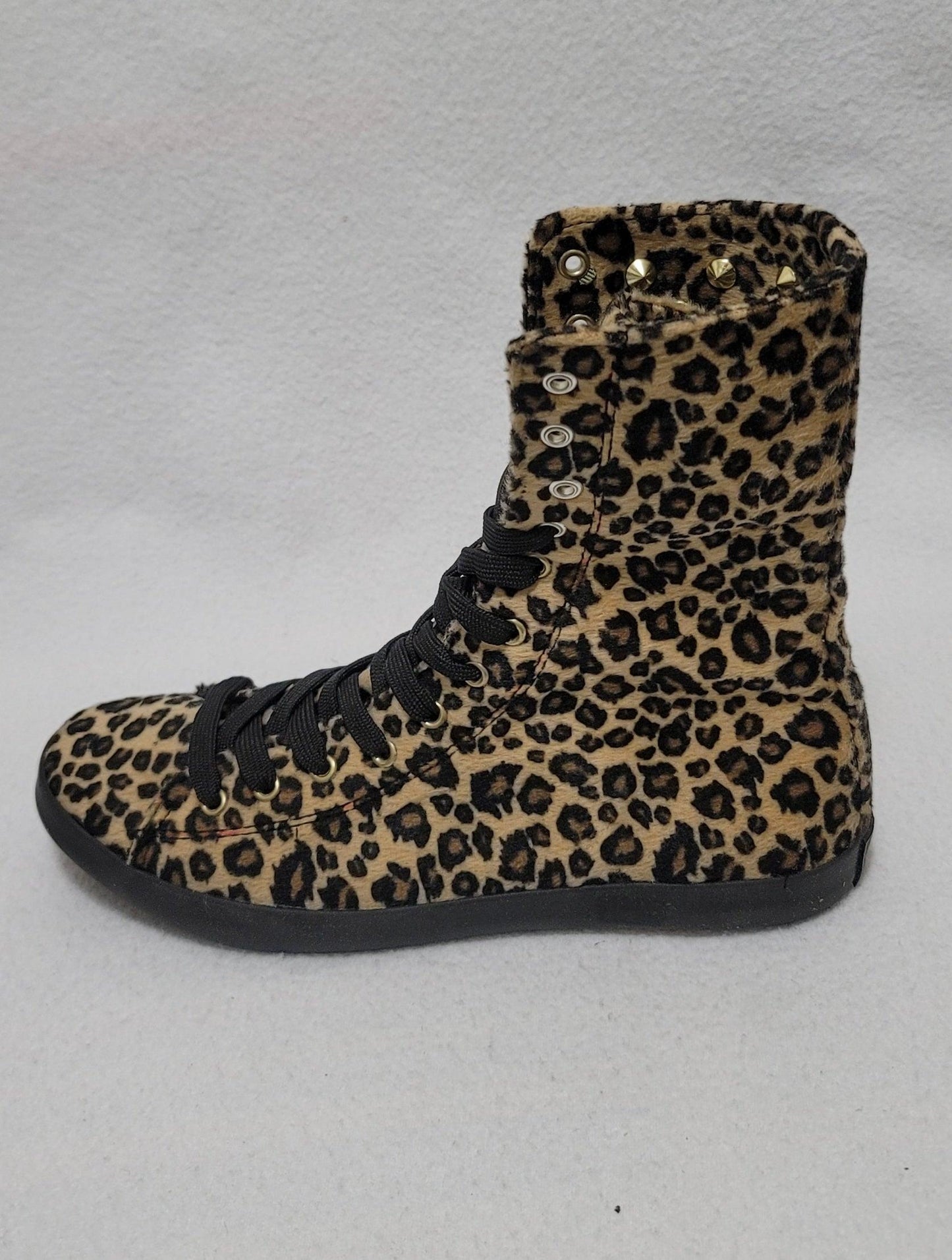 Cute To The Core Thrill Leopard Print Black High-Top Studded Sneakers Size US 7.5 - SVNYFancy