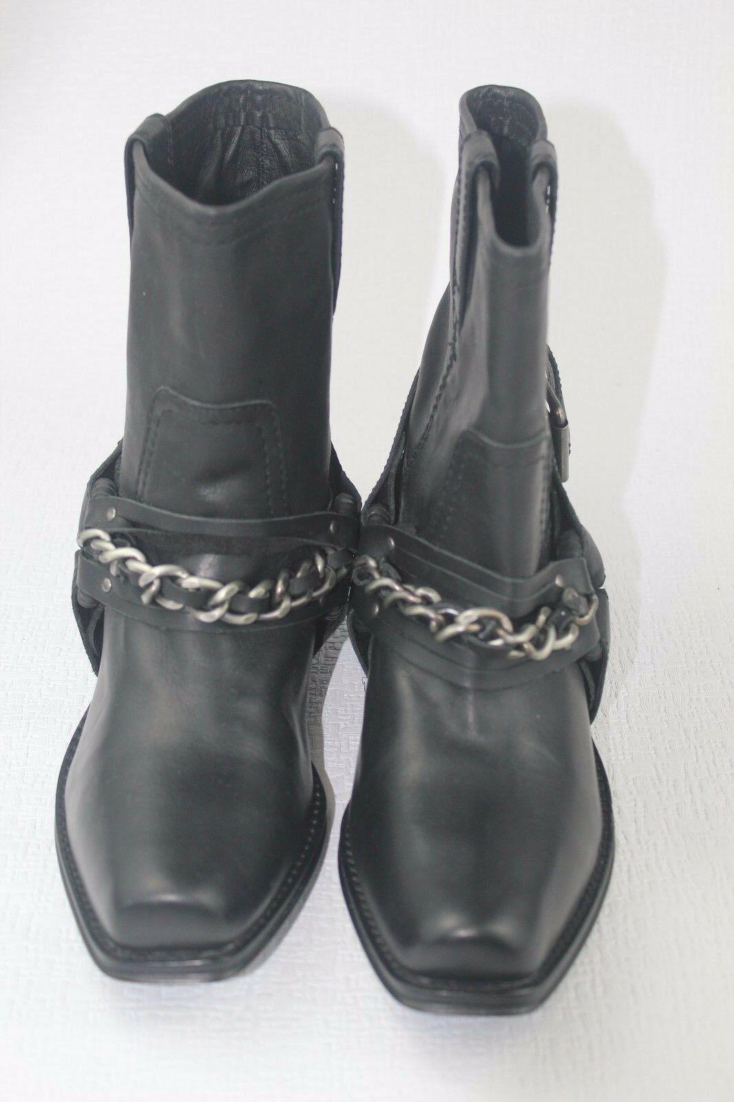 Juicy Couture  Darby Chain-Harness Boot Size 7.5 - SVNYFancy