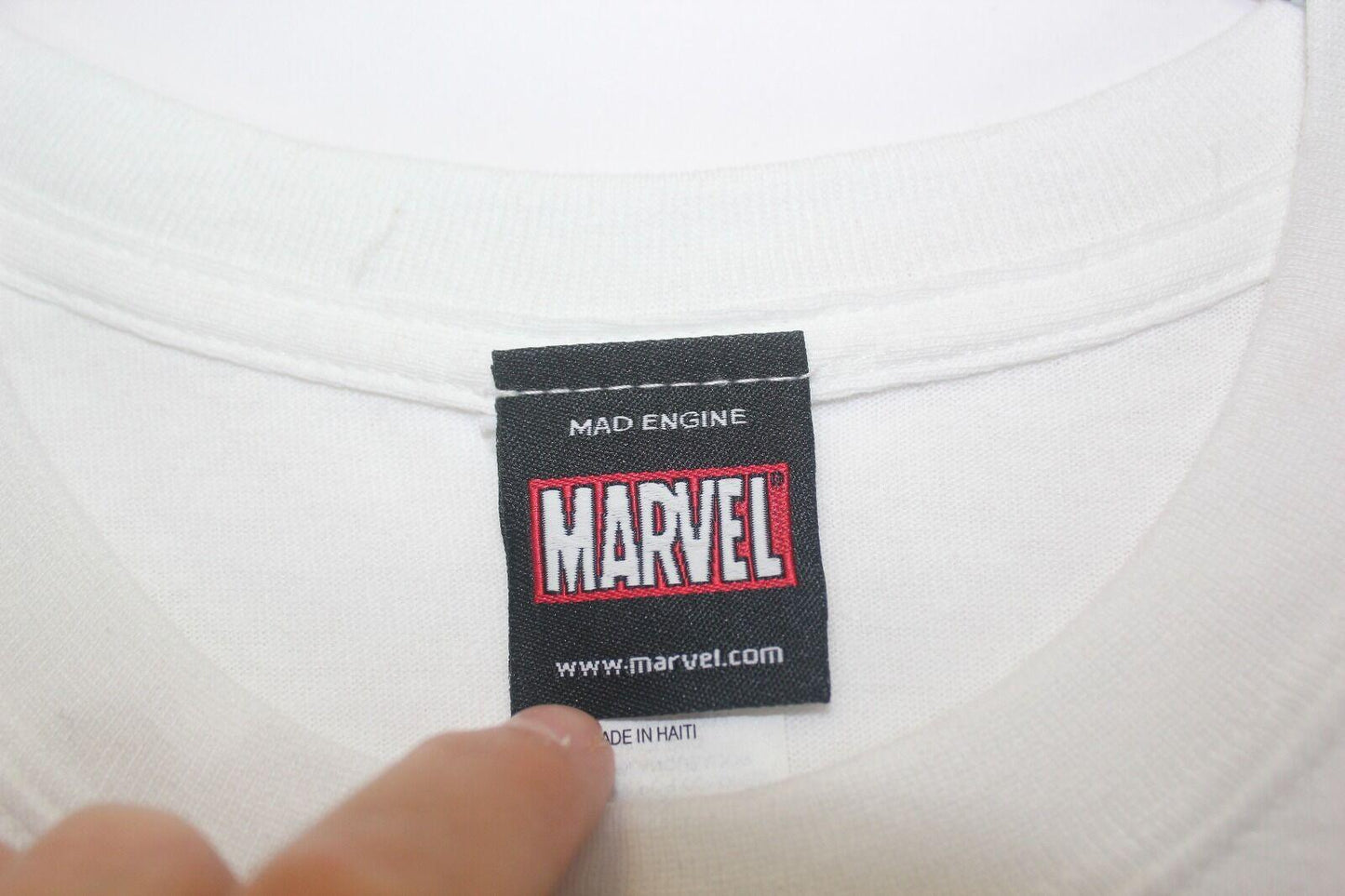 Marvel  Avengers Men's T-Shirt Size L - SVNYFancy