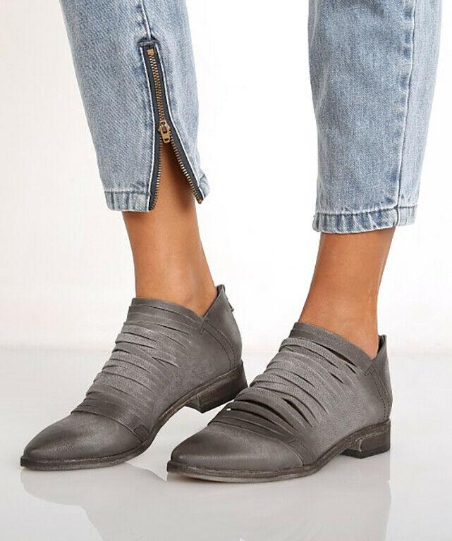 Free People Lost Valley Grey Leather Distressed Ankle Boot Bootie Size EU 37 - SVNYFancy