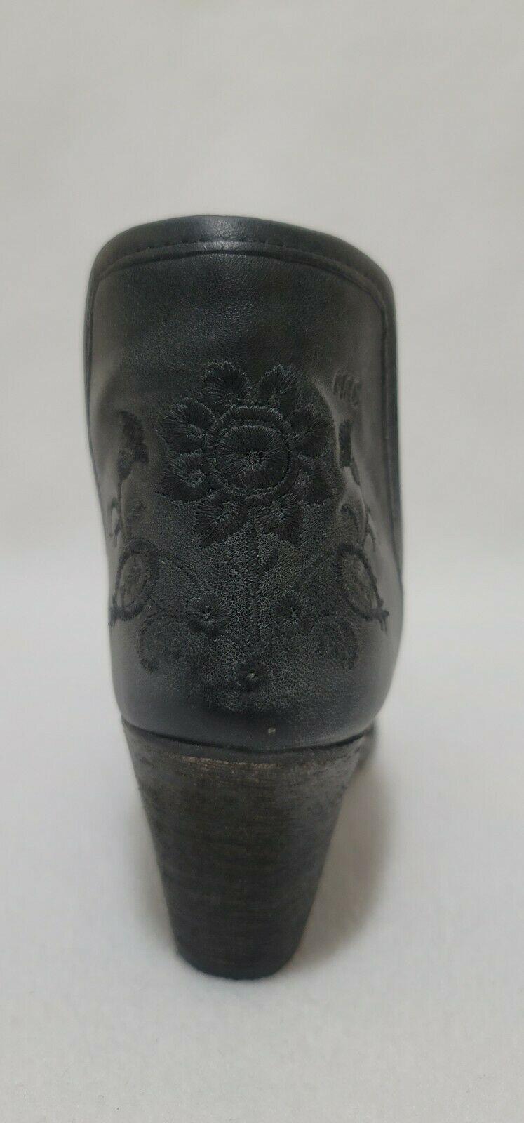 Musse & Cloud Ashlia Leather Embroidered Black Ankle Booties Size US 8 - SVNYFancy